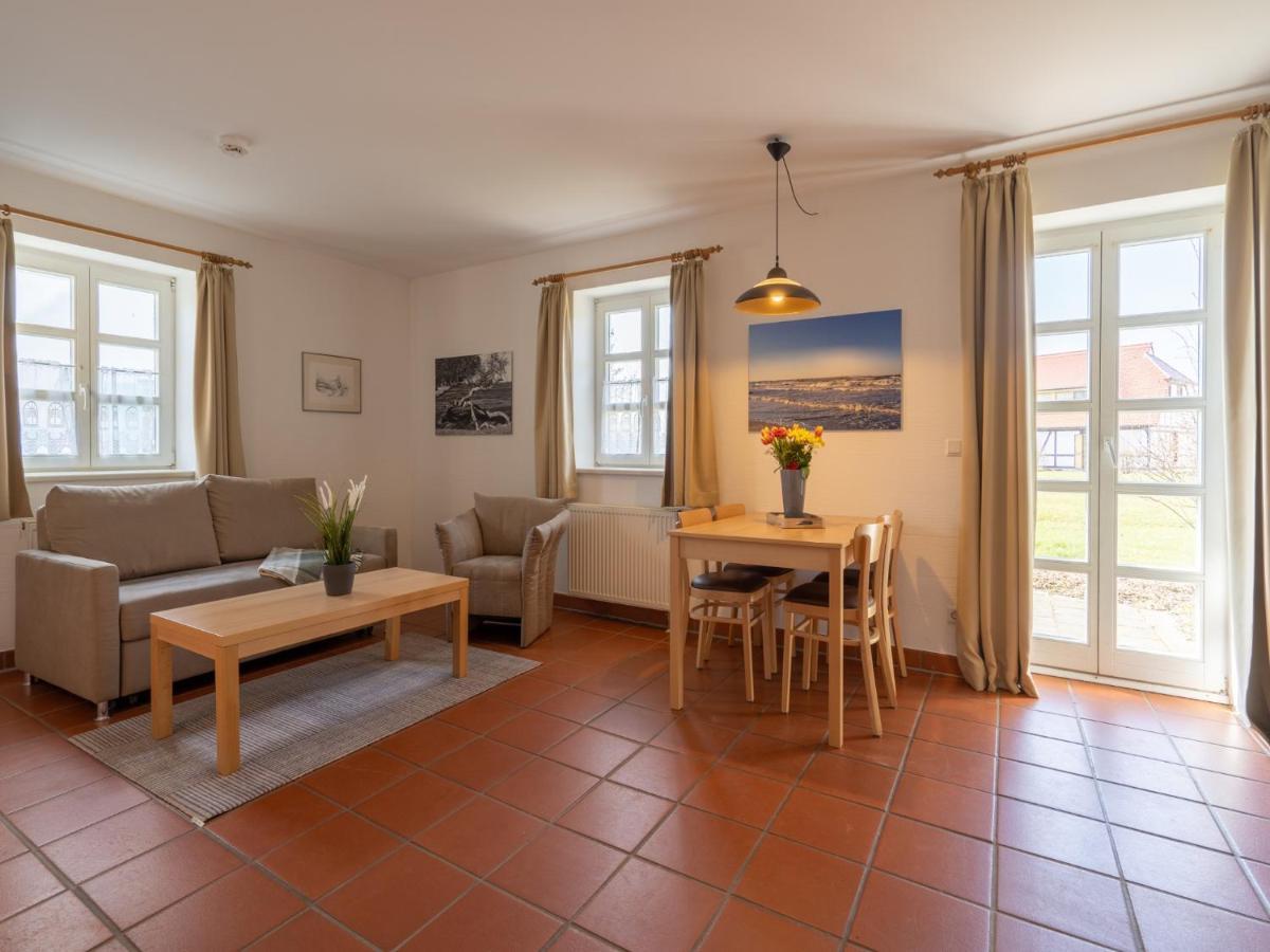 Feriendorf Rugana - Komfort Appartement Mit 1 Schlafzimmern Und Terrasse D29 Dranske Dış mekan fotoğraf