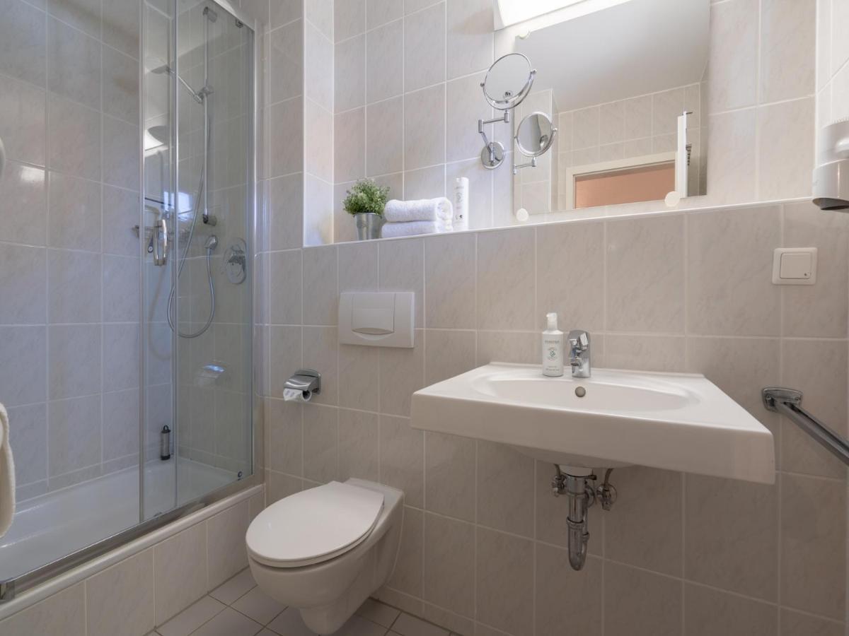 Feriendorf Rugana - Komfort Appartement Mit 1 Schlafzimmern Und Terrasse D29 Dranske Dış mekan fotoğraf